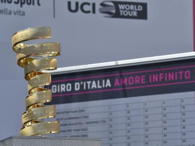  
          Die Trophäe des Giro d?Italia. Foto: Fabioferrari/Lapresse via ZUMA Press 
        