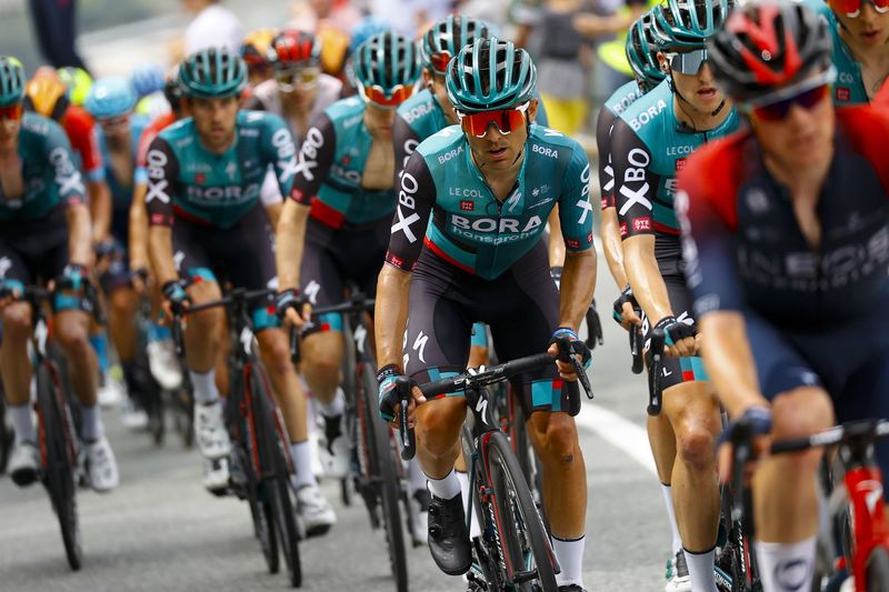 Das Team Bora-hansgrohe beim Giro d'Italia. Foto: Bora-hansgrohe/Sprintcycling