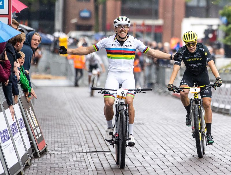 Simon Gegenheimer gewann den Eliminator-Weltcup in Leuven. Foto: Mountainbike Racingteam