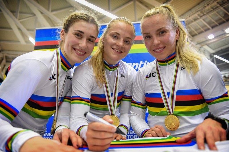 Die Teamsprint-Weltmeisterinnen Pauline Grabosch, Emma Hinze und Lea Sophie Friedrich starten in Büttgen. Foto: BDR
