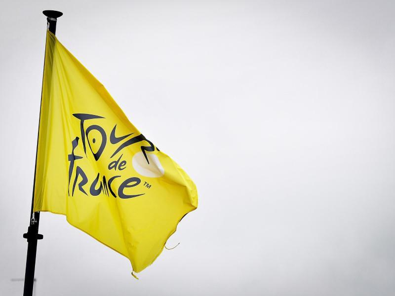            Die Corona-Regeln für die Tour de France wurden vom Radsport-Weltverband verschärft. Foto: David Stockman/BELGA/dpa         