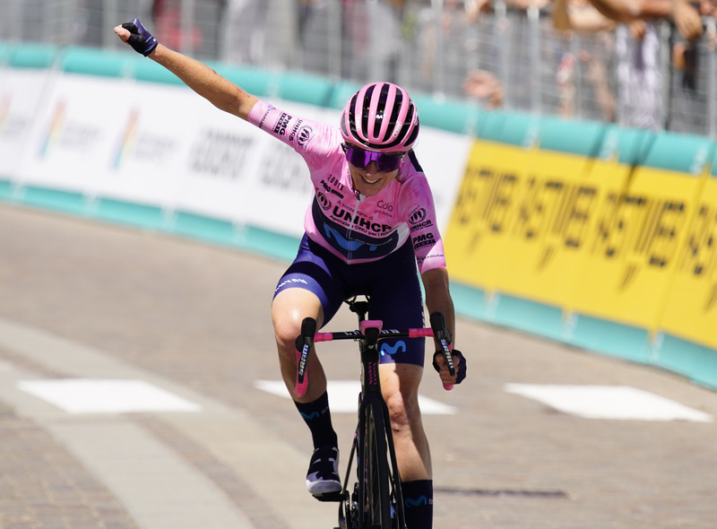 Nach ihrem Giro-Sieg will Annemiek van Vleuten auch bei der Tour triumphieren. Foto: Sprintcycling/Movistar