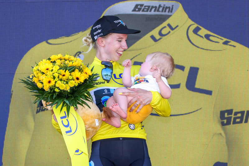 Lorena Wiebes übernahm mit ihrem Sieg auf der Auftaktetappe der Tour de France Femmes auch das Gelbe Trikot. Foto: ASO/Fabien Boukla