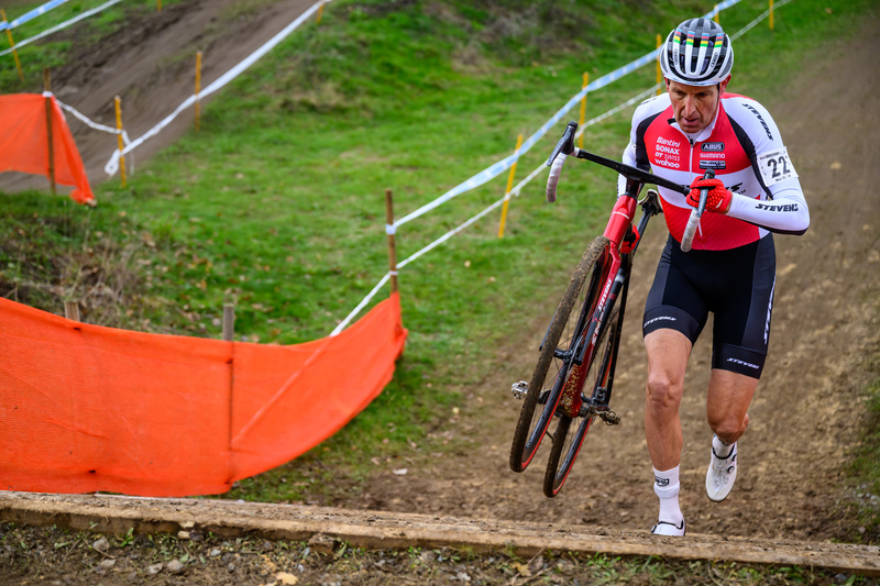 Jens Schwedler fuhr erneut zum WM-Titel der Masters im Cyclo-Cross. Foto: privat