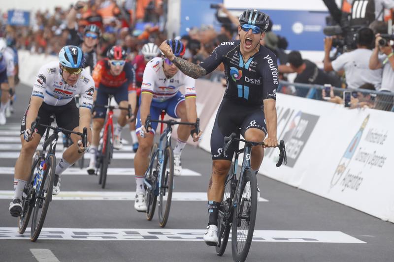 Sam Welsford gewann die sechste Etappe der Vuelta a San Juan. Foto: DSM