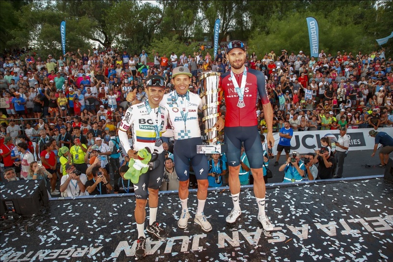 Miguel Ángel López (Mitte) gewann die Vuelta a San Juan vor Filippo Ganna (re.) und Sergio Higuita. Foto: Bora-hansgrohe/Sprintcycling
