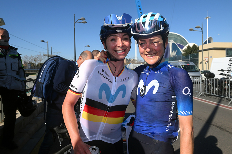 Liane Lippert (li.) und Floortje Mackaij freuen sich über die Plätze eins und zwei. Foto: Getty Sport/Movistar