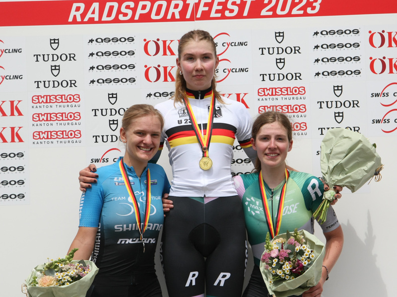 Selma Lantzsch (Mitte) gewann die U23-DM der Frauen vor Hanna Dopjans (li.) und Olivia Schoppe. Foto: Mareike Engelbrecht