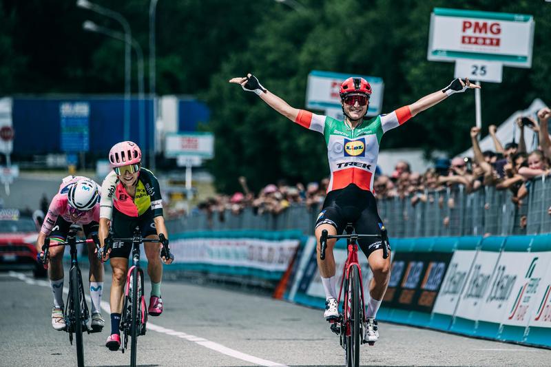 Elisa Longo Borghini (re.) gewann die vierte Giro-Etappe. Foto: Tornanti/Lidl-Trek