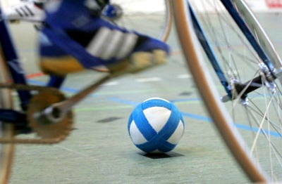 2024 rollt die Rosshaarkugel beim Radball-Weltcup auch in Deutschland. Foto: Archiv/Mareike Engelbrecht