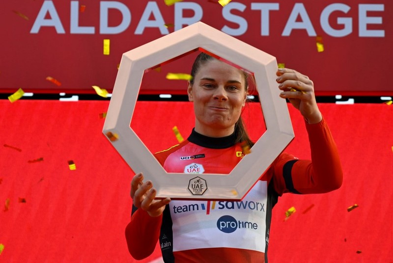 Lotte Kopecky ist Gesamtsiegerin der UAE-Tour 2024. Foto: Sprintcycling