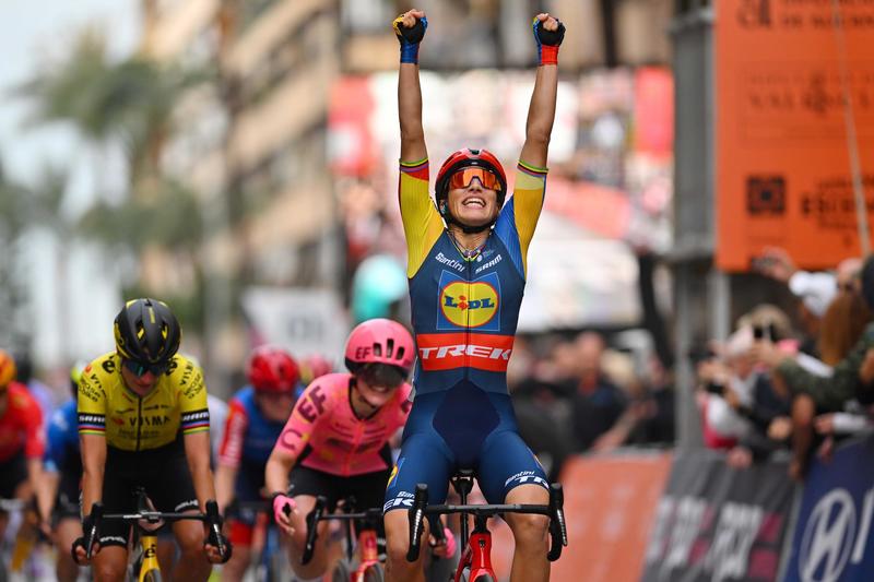 Elisa Balsamo hat die erste Etappe der Setmana Ciclista Valenciana gewonnen. Foto: Trek-Segafredo/Getty Images