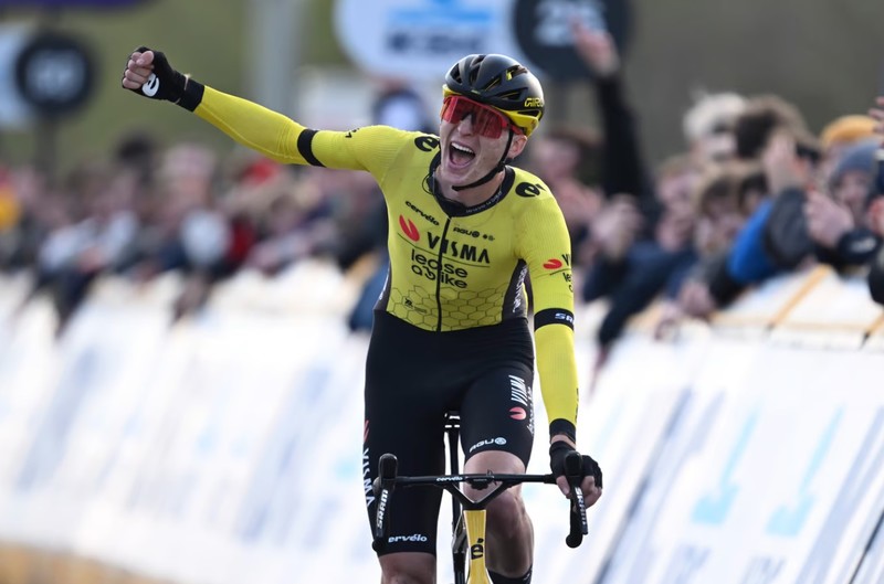 Matteo Jorgenson gewann Dwars door Vlaanderen. Foto: Cor Vos/Visma-Lease a Bike